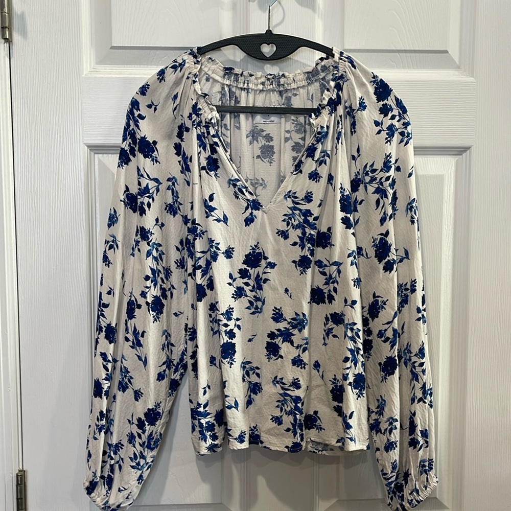 NWOT old Navy blouse